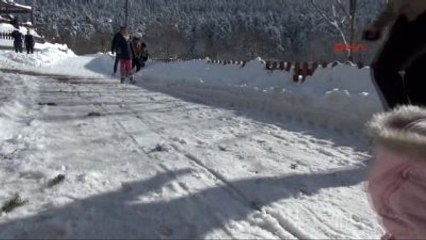 Bolu Bakan Yıldız Ailesi ile Gölcük'te Tatilde