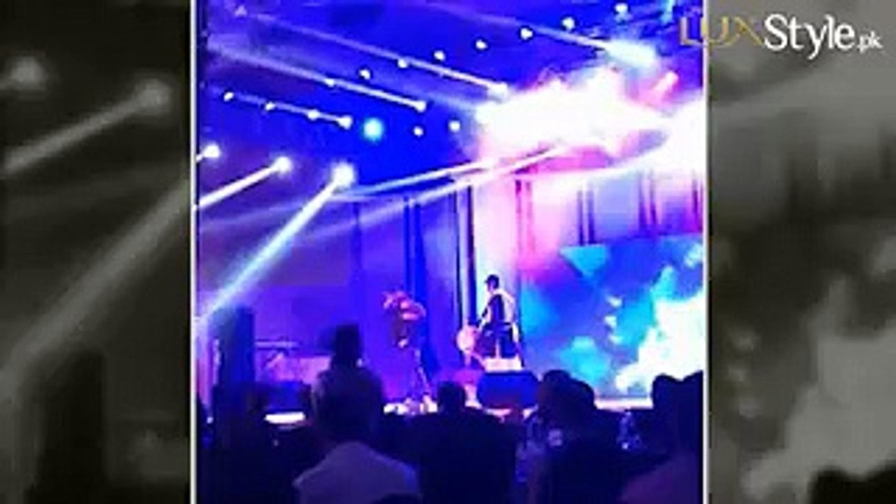 Red Carpet Events - Fashion Event Videos - Parties - LuxStyle.pk