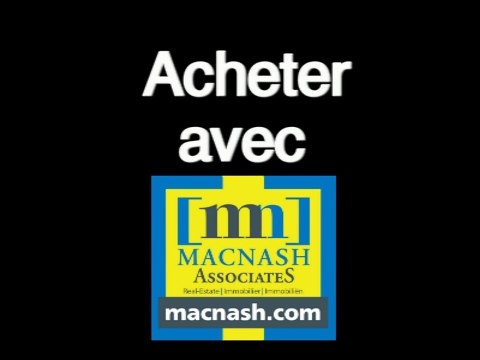 A Vendre parking à 1050 Bruxelles dans le quartier de la place du Chatelain à Ixelles, garage et parking pour une voiture et auto dans une cour couverte, un emplacement dans un îlot à 2 pas de rue du Bailly, Faider, du Page, de Livourne et de l'Av Louise