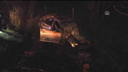 Otomobil Devrildi: 2 Ölü, 2 Yaralı