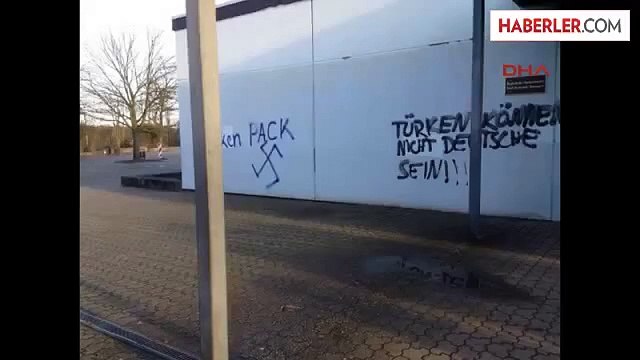 Almanya'da Okul Duvarlarına Türklere Hakaret İçeren Irkçı İfadeler Yazıldı