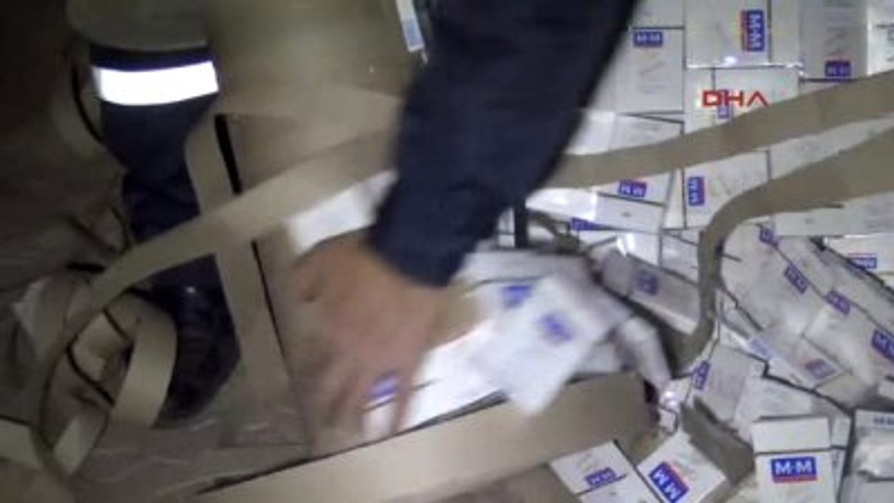 Aksaray Paspas Ruloları Arasında 10 Bin Paket Sigara Ele Geçirildi