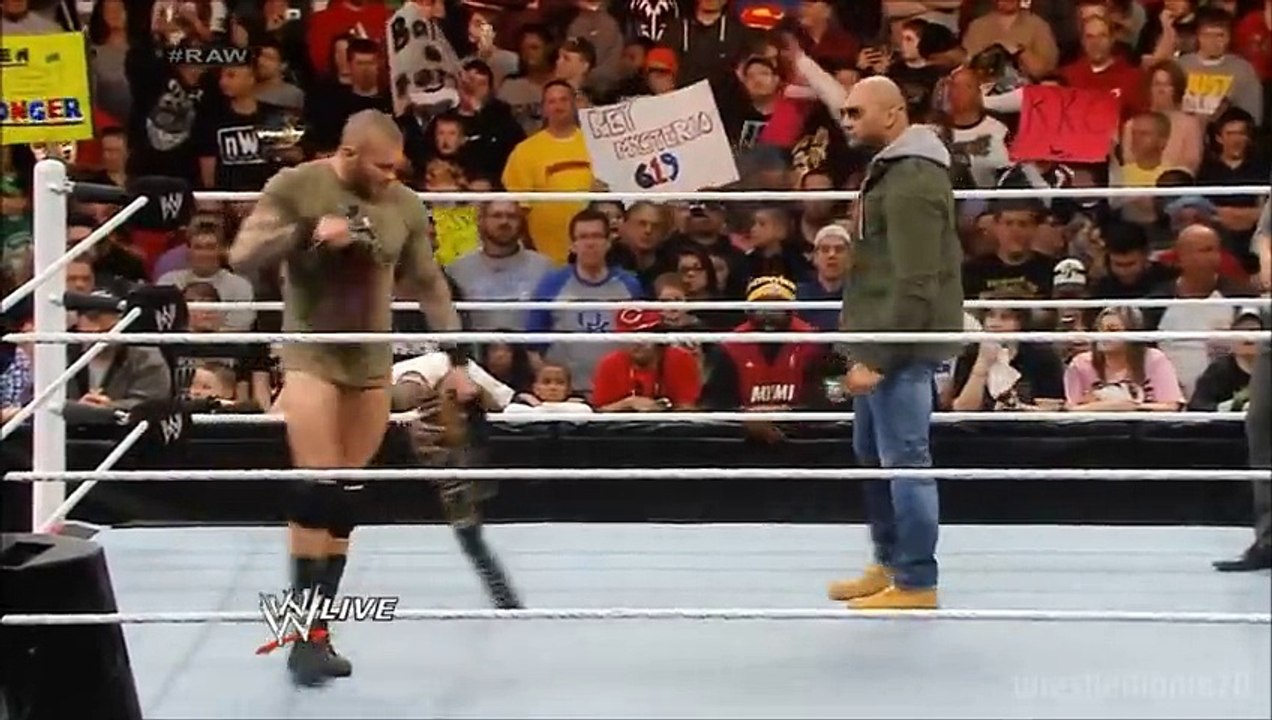Stone Cold Steve Austin Returns 2014 to confront Randy Orton and Batista - RAW