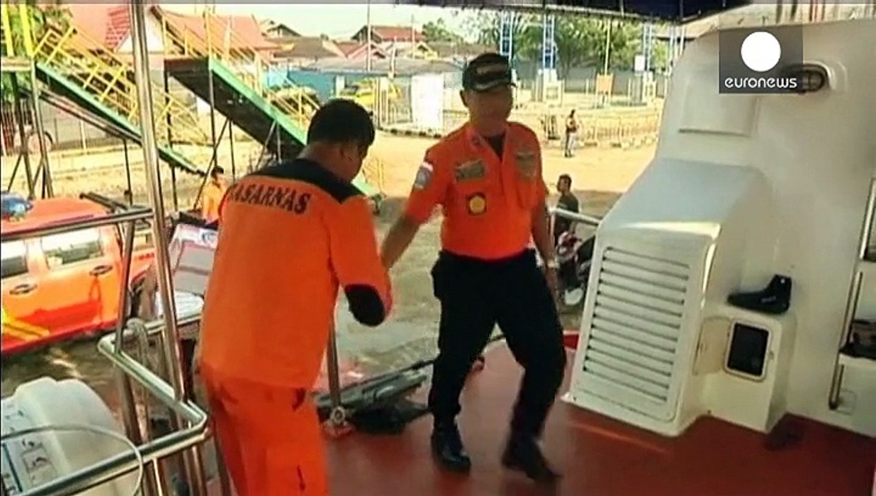 Indonesien: Weitere Suche nach Opfern des Flugzeugabsturzes