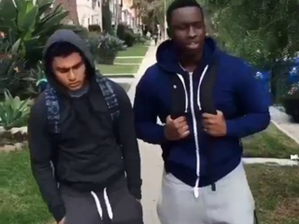 KOPTUM GÜLMEKTEN :):)