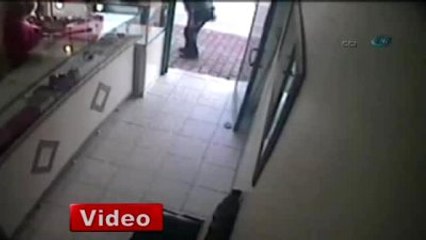 Kuyumcudaki Kalaşnikoflu Soygun Kameralarda