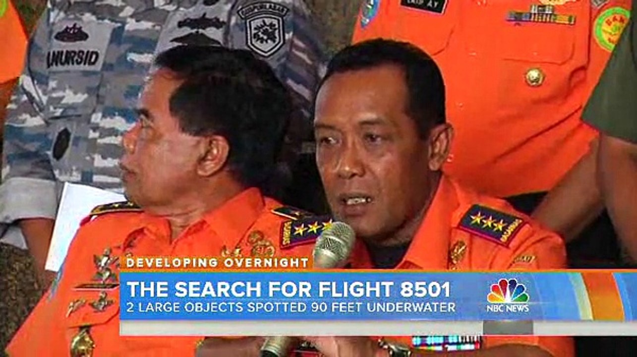 2 large objects spotted near suspected AirAsia crash