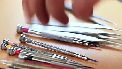 You Would Understand Why Rolex Submariner Is Expensive After Watching This Demonstration