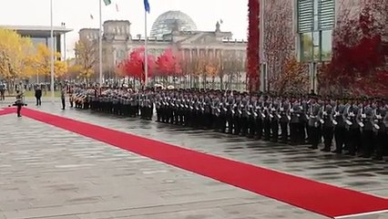 Proud Moment For Pakistan, National Anthem Of Pakistan Being Played By German Military Band - Video Dailymotion