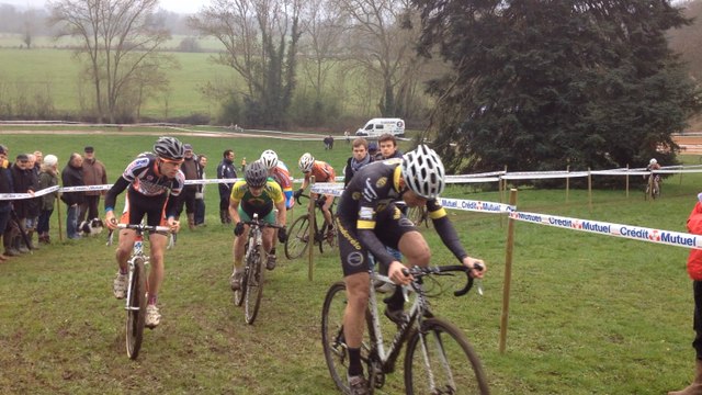 Cyclo-cross : la course dames, juniors et espoirs