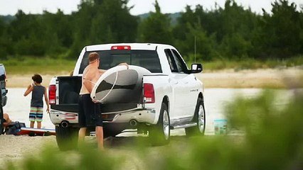 Kourtney & Khloe Take The Hamptons Season 1 Episode 10 - Best Friends With Benefits