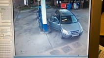 Woman makes embarrassing car blunders @ Petrol Pump