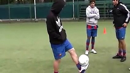 Cristiano Ronaldo vs Lionel Messi ● Freestyle ● Crazy Tricks