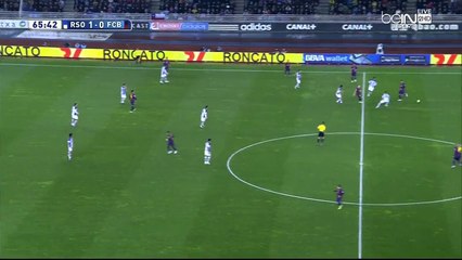 سقوط طريف لـحكم مباراة برشلونة و إسبانيول