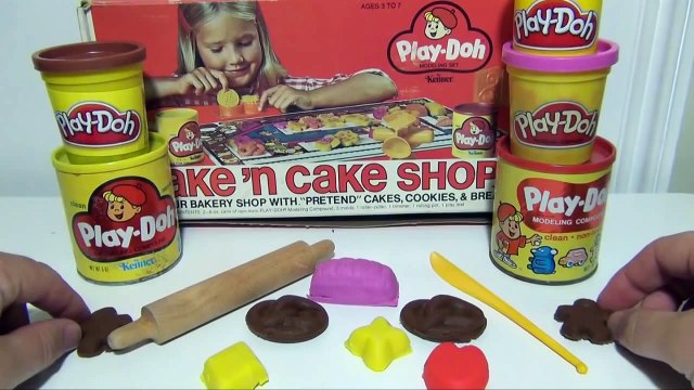 Play-Doh Bake n Cake Shop How to Make Cookies and Cakes with Play Doh