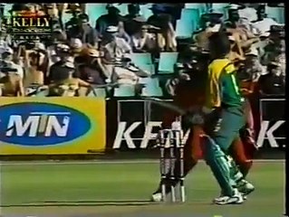 Rarest Cricket Dismissal - Daryl Cullinan out Handling the Ball