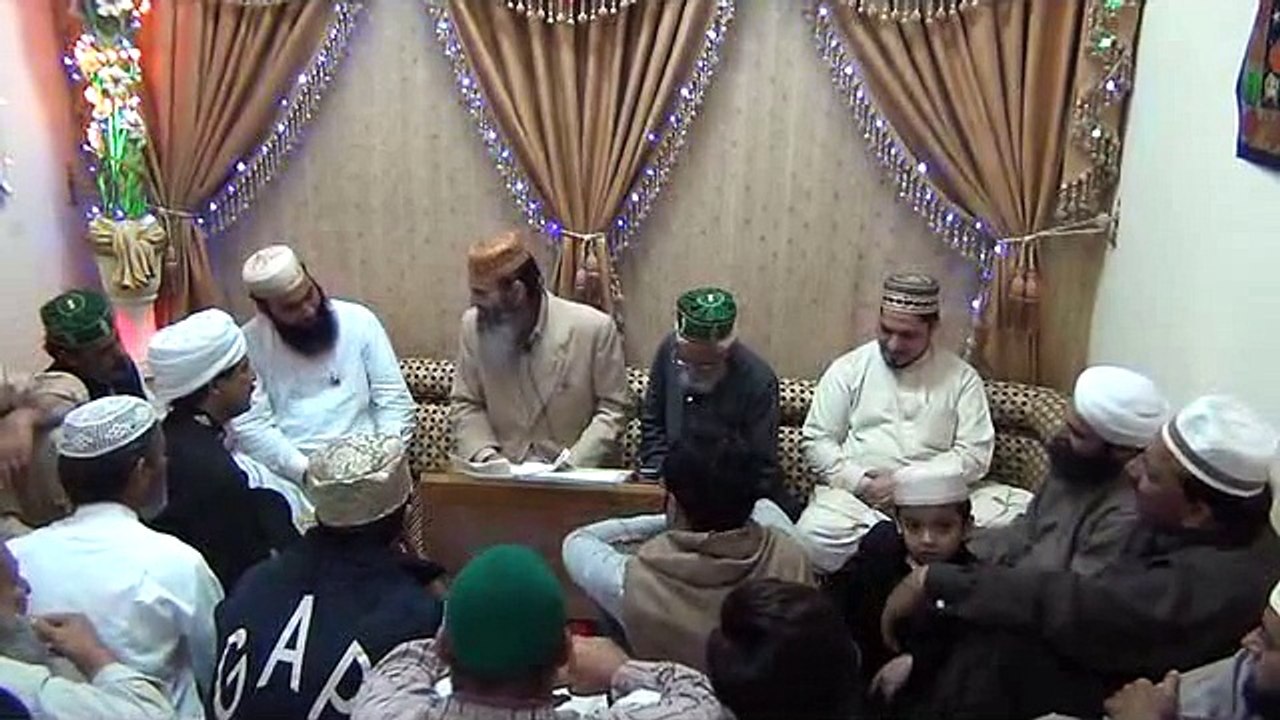Muhammad Tanveer Fazil Sahib~Milad e Mustafa  صل الله عليه واله وسلم  per Khitaab 02jan2015