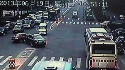 Dunya News-CCTV captures father ramming son's car
