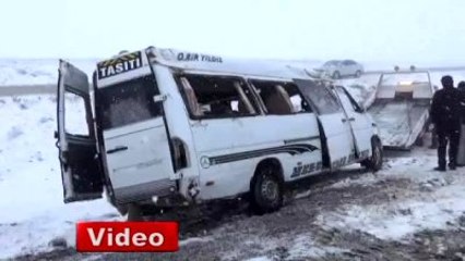Öğretmenleri Taşıyan Servis Aracı Devrildi: 12 Yaralı