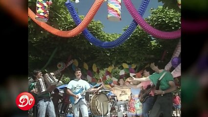 Les Musclés - La Fête Au Village