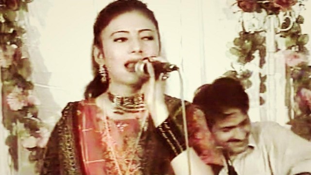 Nazia Iqbal - Pa Maza Kabal Ta Kade Lare