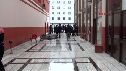 Belediye Memuruna Odasında Silahlı Saldırı