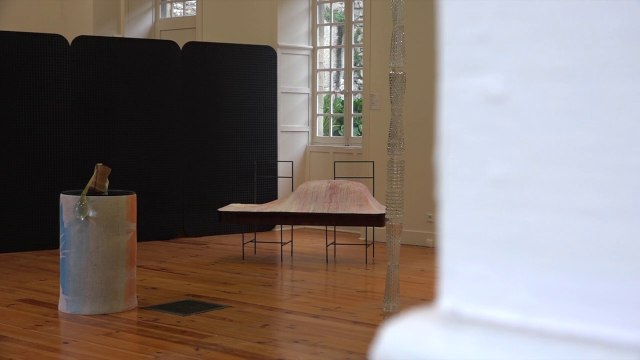 NICOLAS MOMEIN, Walk like an Egyptian