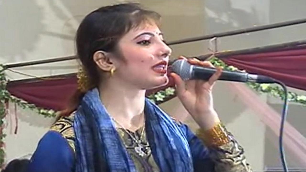 Nazia Iqbal - Pa Torkham Me Ara Wena