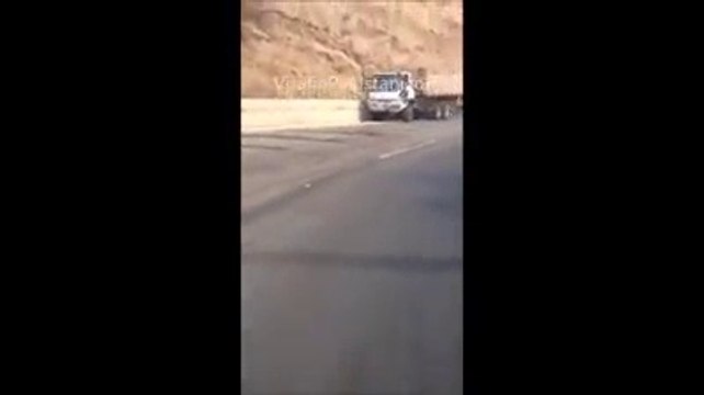 Pakistani Man Stops 22 Wheeler Brake-Failed Truck Risking His Life .
