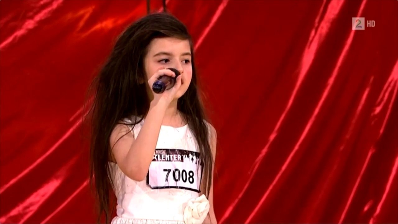 7 Year Old Angelina Jordan Sings Sunday (Billy Holiday) Norway's Got Talent - Dailymotion