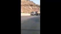 Pakistani Brave Men Stop a Brake Failed 22 Wheeler Truck