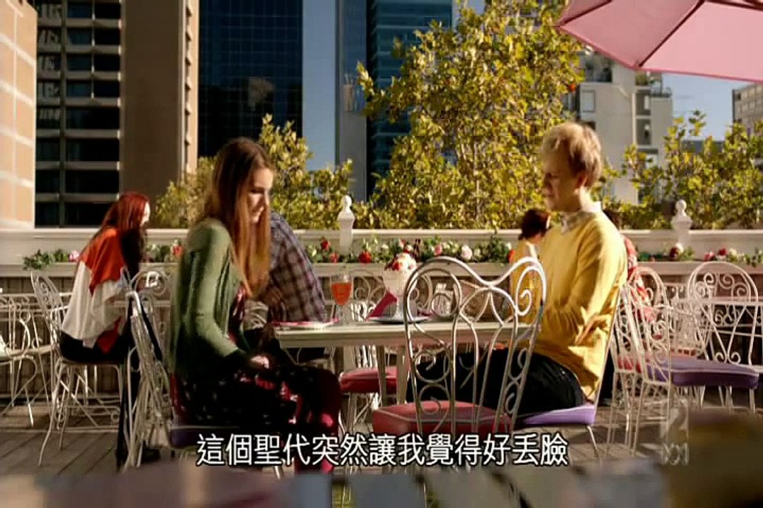 Please Like Me S01E01