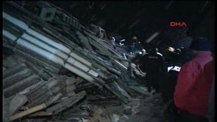 Bosna Hersek?te Toprak Kayması Can Aldı