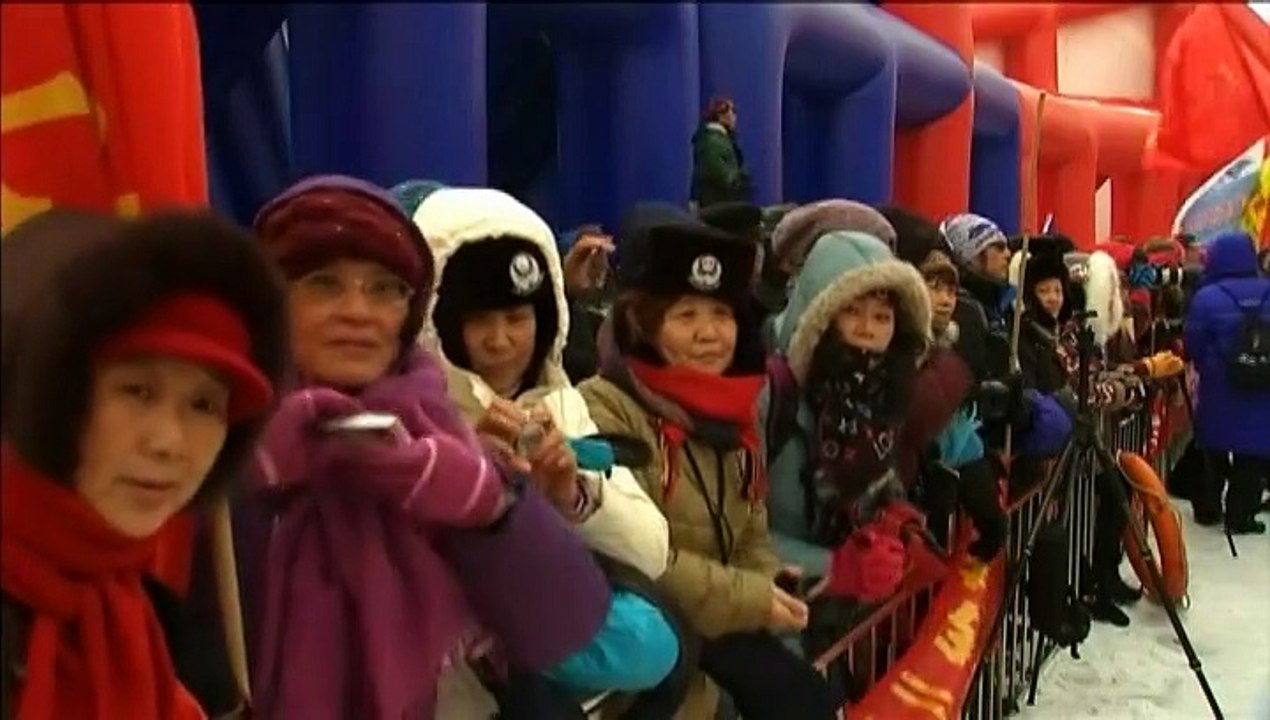 Chine : un concours de natation dans une piscine d'eau glacée par -17°C