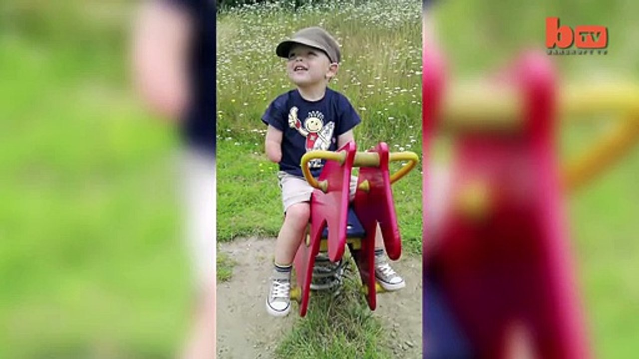 New Arm For Christmas- 5-year-old Opens Presents With Limb Made From 3D Printer