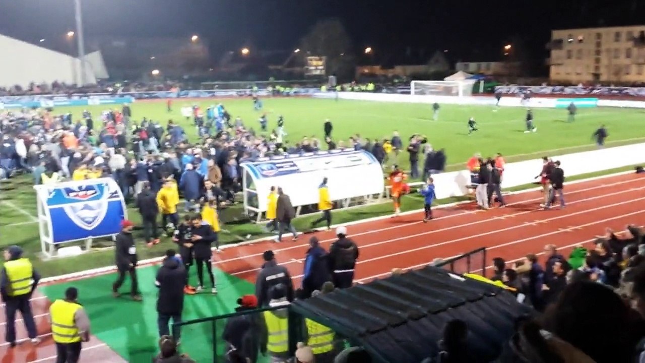 Victoire d'Avranches contre Lorient le samedi 3 janvier 2015 en 32e de finale de la Coupe de France.