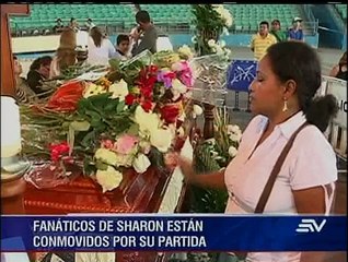 Los ecuatorianos dan el último adiós a Sharon, la más querida hechicera