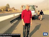 Brave Pakistani Stops 22-Wheeler Truck On Motorway