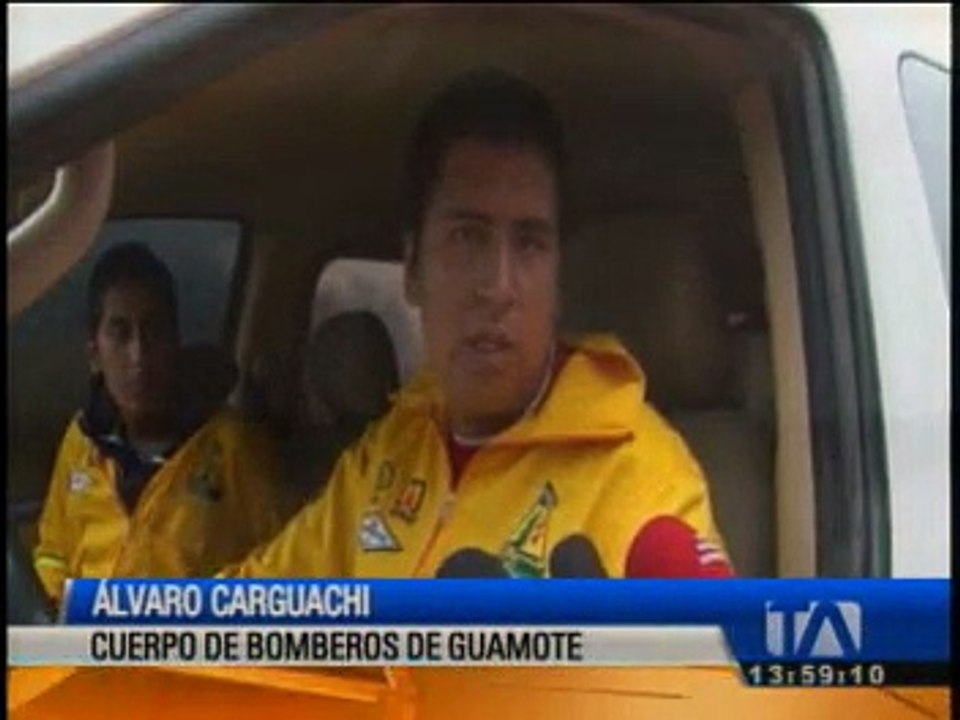 Vía Riobamba - Macas está bloqueada por derrumbe
