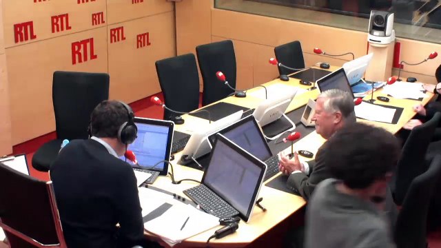 Alain Duhamel : François Hollande avait intérêt à contre-attaquer au plus vite