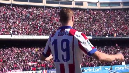 Torres unveiled in front of 45,000 Fans (Amazing)