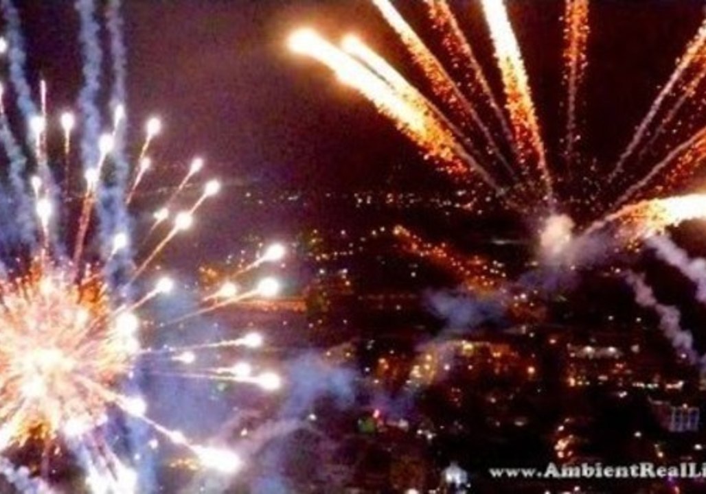 Drone Flies Through Incredible Fireworks Display in St Maarten
