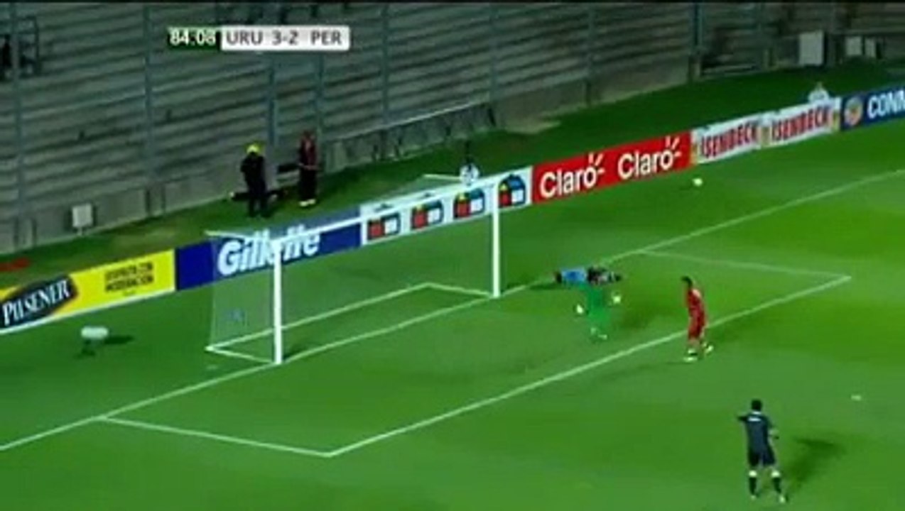 One Of The Greatest Goal Saves Of All Time - Football Videos