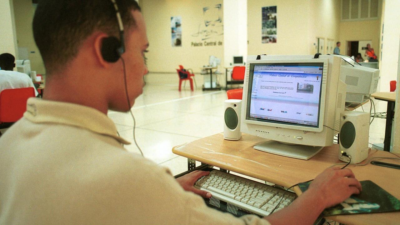 This Is How Cubans Watch American TV