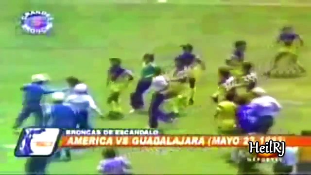 C'est du Foot ou un combat d'UFC? Compilation des plus gros fight en Football!