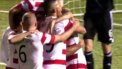 Amazing ball control allows Andreu to score