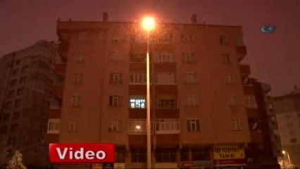 Konya'da Kar Yağışı Etkili Oluyor