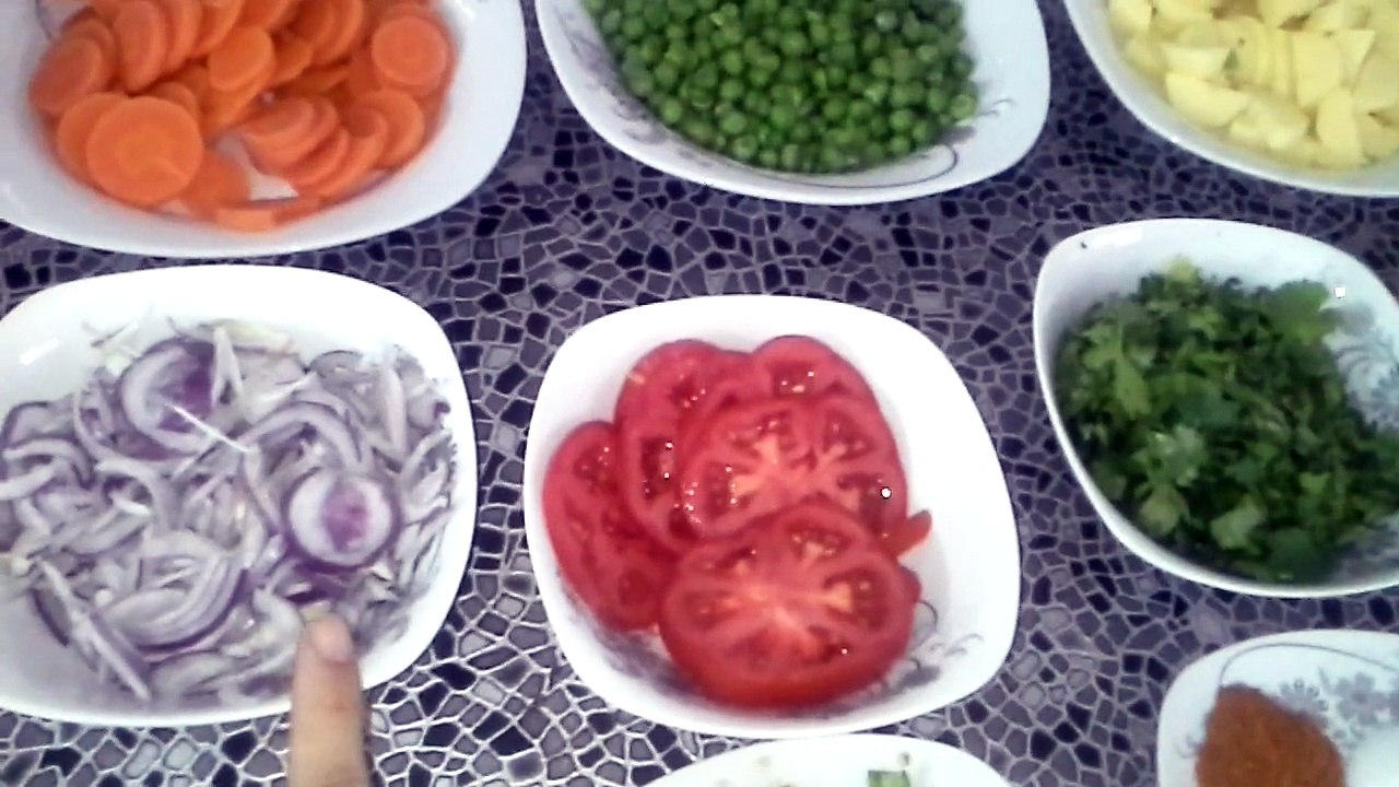aloo,matter,gajjer ki sabzi