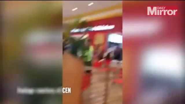 قناة الخط الأخضر | فأر يتسبب بإغلاق مطعم لـ كنتاكي في البيرو