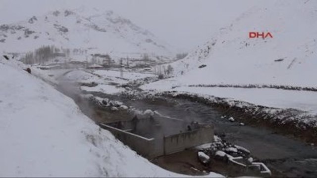 Van Dondurucu Soğukta Sıcak Su Keyfi